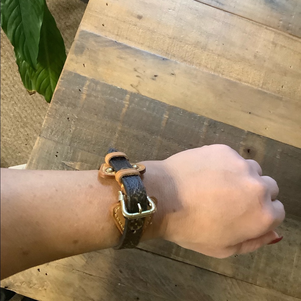 🚫 SOLD |  Louis Vuitton Theda leather bracelet - Picture 7 of 8